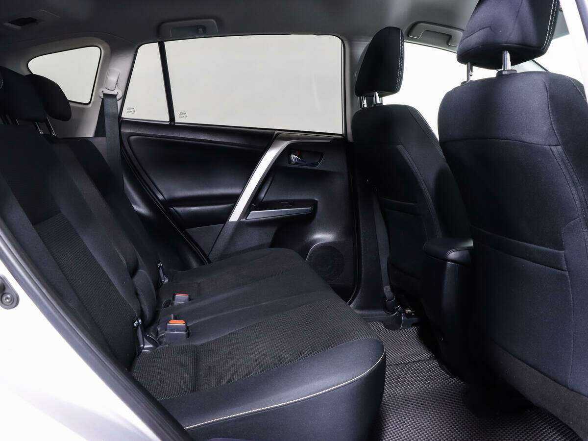 Купить Toyota RAV4, 2017, 123 800 км, фото №13