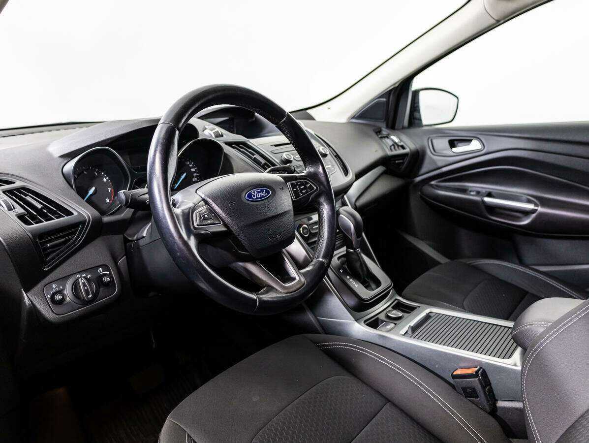 Купить Ford Kuga, 2018, 122 370 км, фото №9