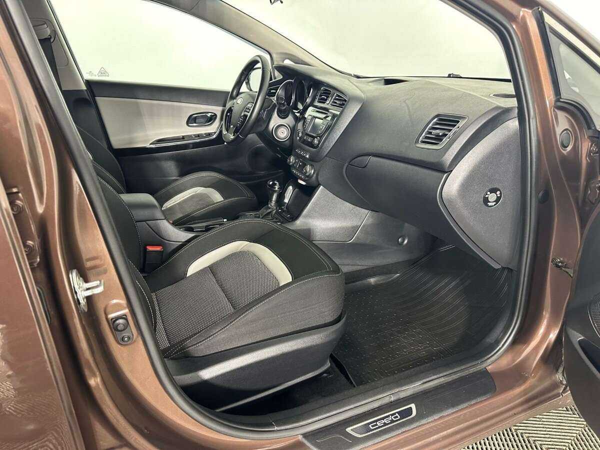 Купить Kia Ceed, 2014, 117 000 км, фото №14