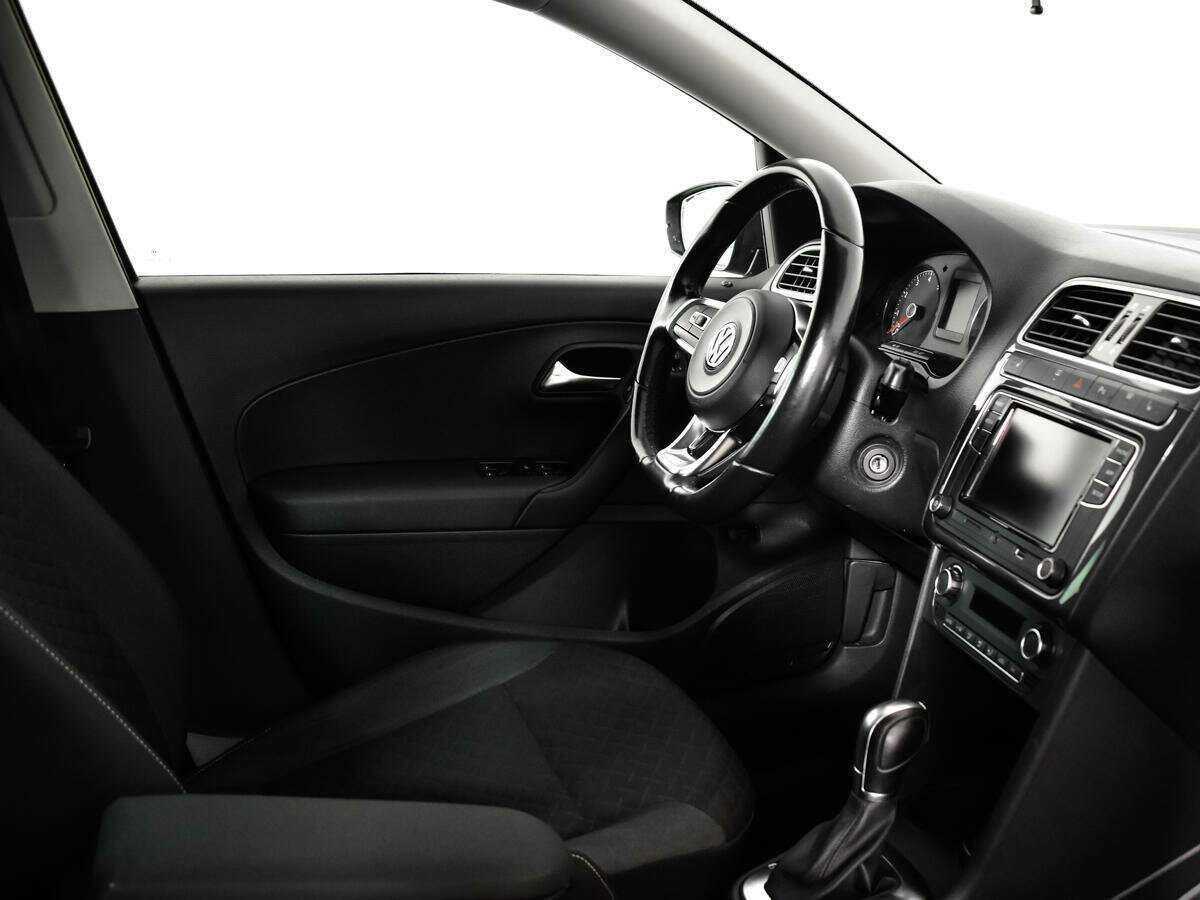 Купить Volkswagen Polo, 2018, 82 350 км, фото №9