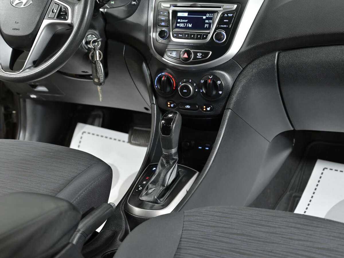 Купить Hyundai Solaris, 2016, 114 000 км, фото №6