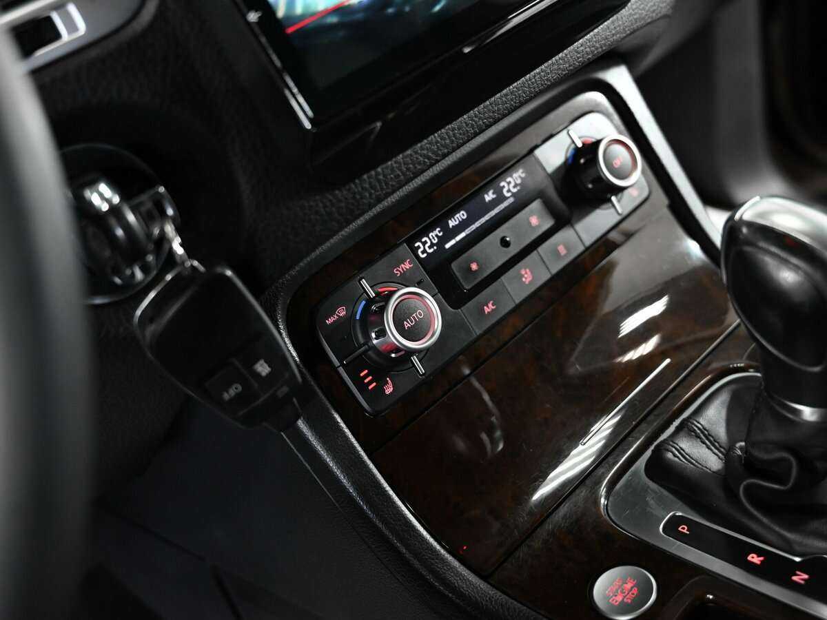 Купить Volkswagen Touareg, 2013, 144 000 км, фото №7