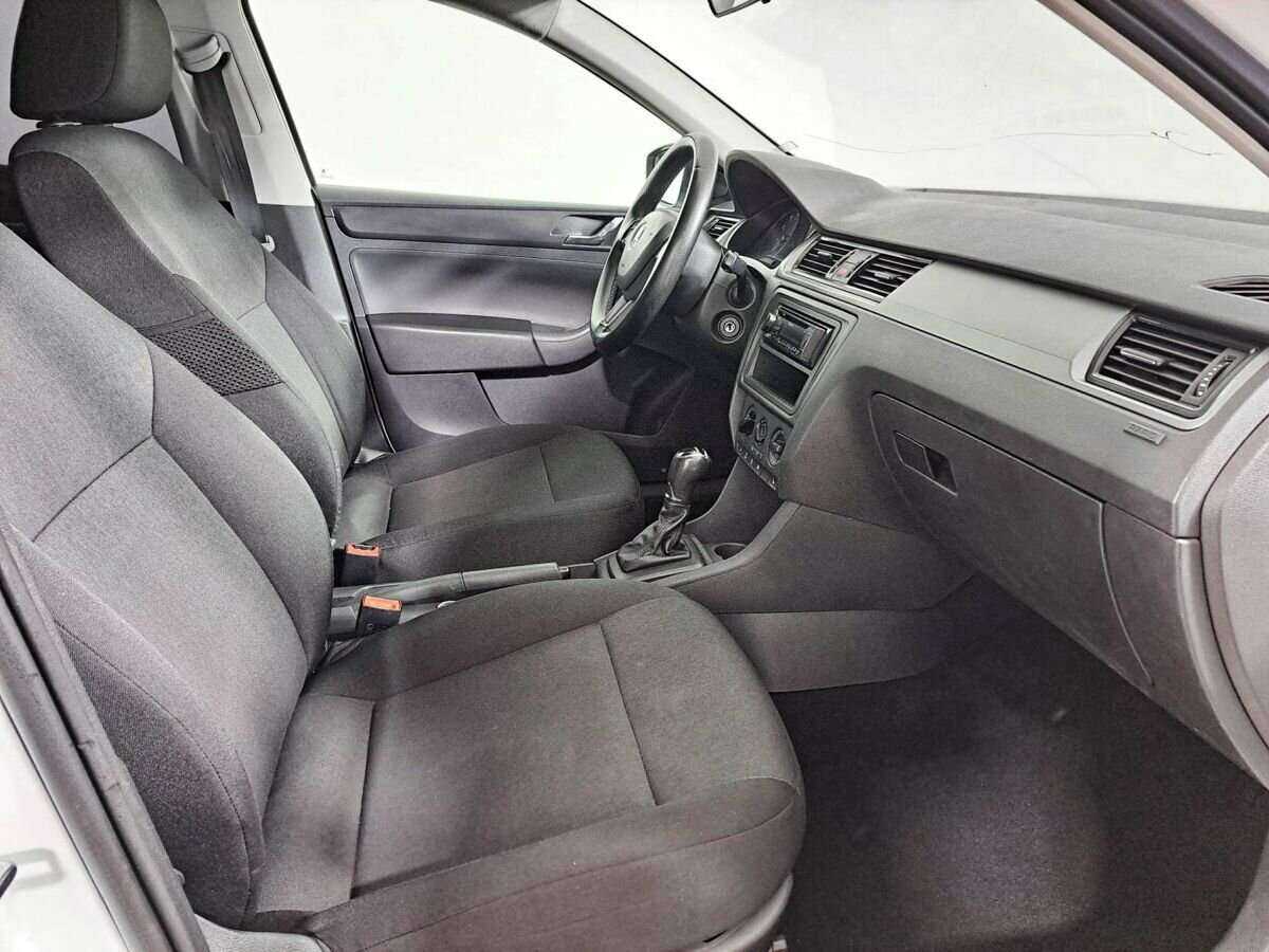 Купить Skoda Rapid, 2017, 210 000 км, фото №11