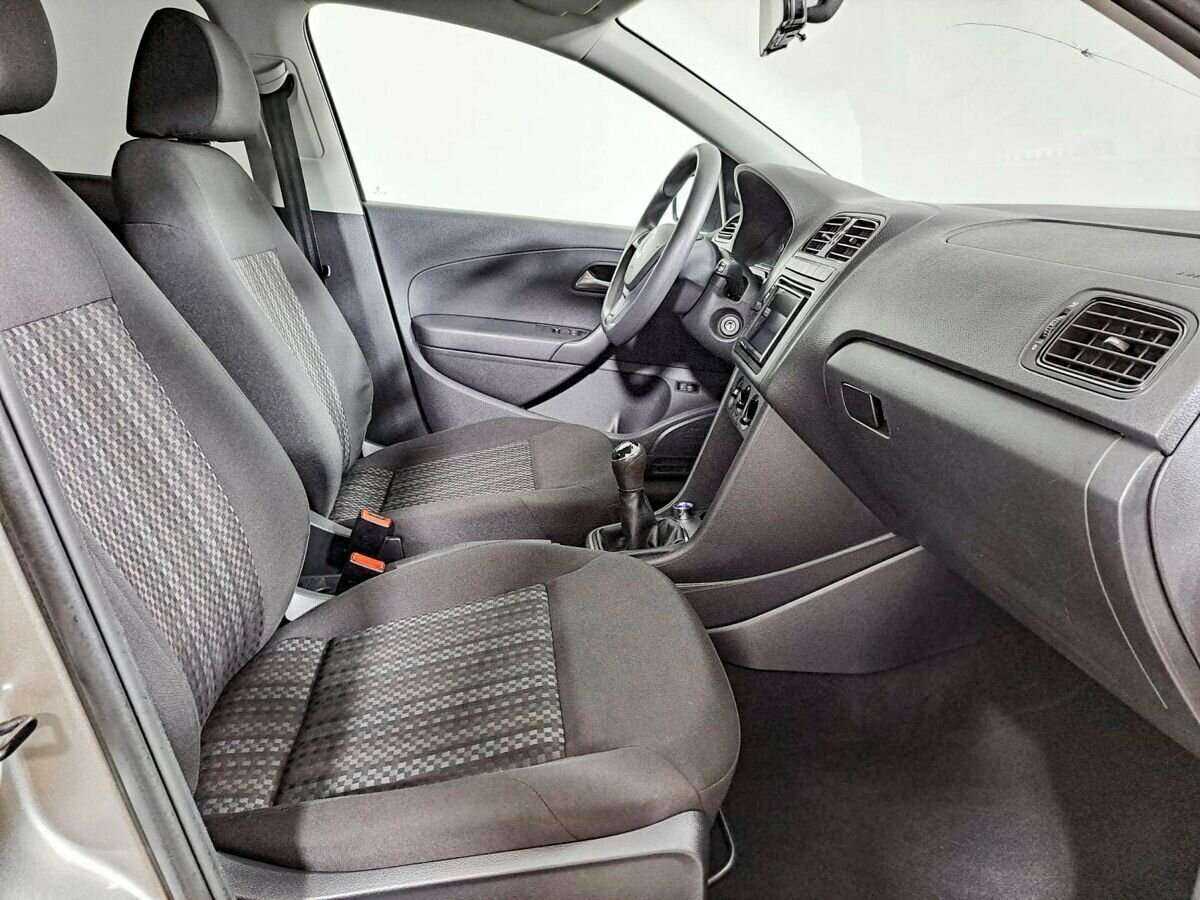 Купить Volkswagen Polo, 2018, 95 000 км, фото №8