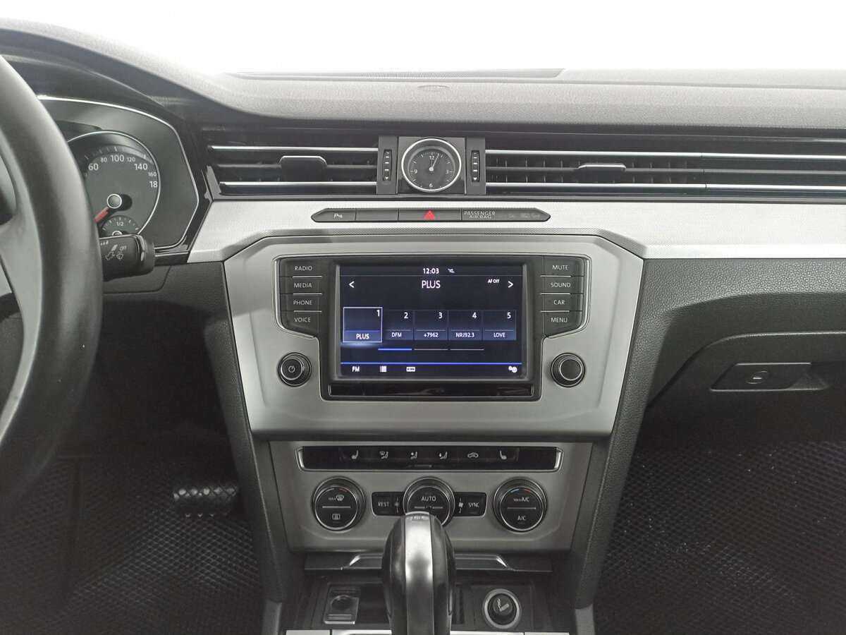 Купить Volkswagen Passat, 2016, 227 344 км, фото №13