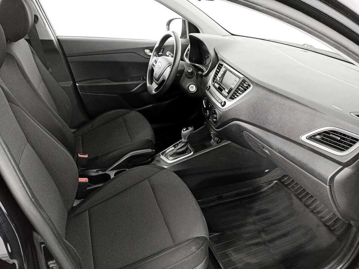 Купить Hyundai Solaris, 2017, 67 103 км, фото №9