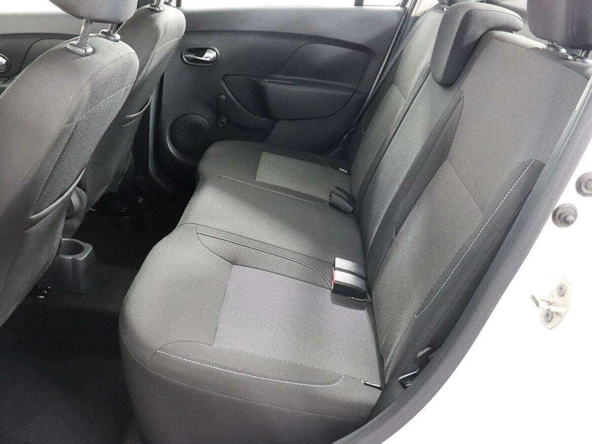 Купить Renault Logan Stepway, 2020, 85 992 км, фото №9