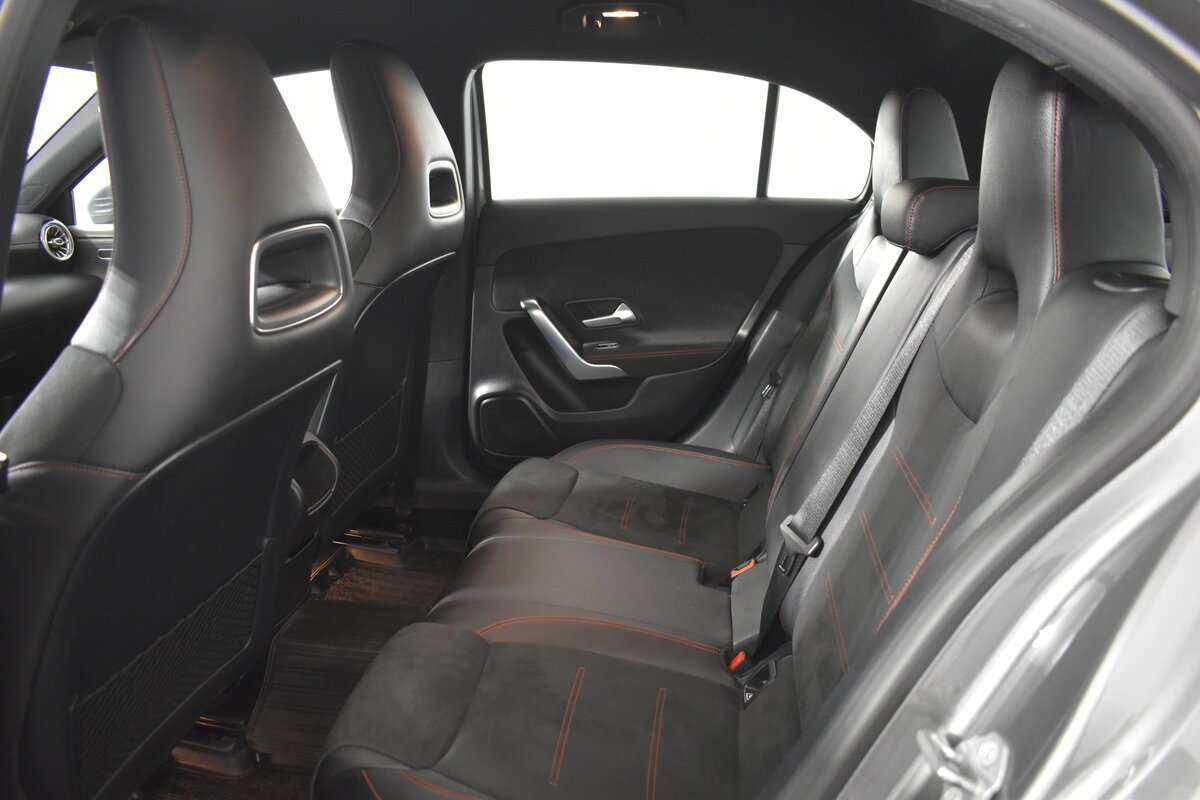 Купить Mercedes-Benz A-Класс 200, 2018, 77 800 км, фото №7
