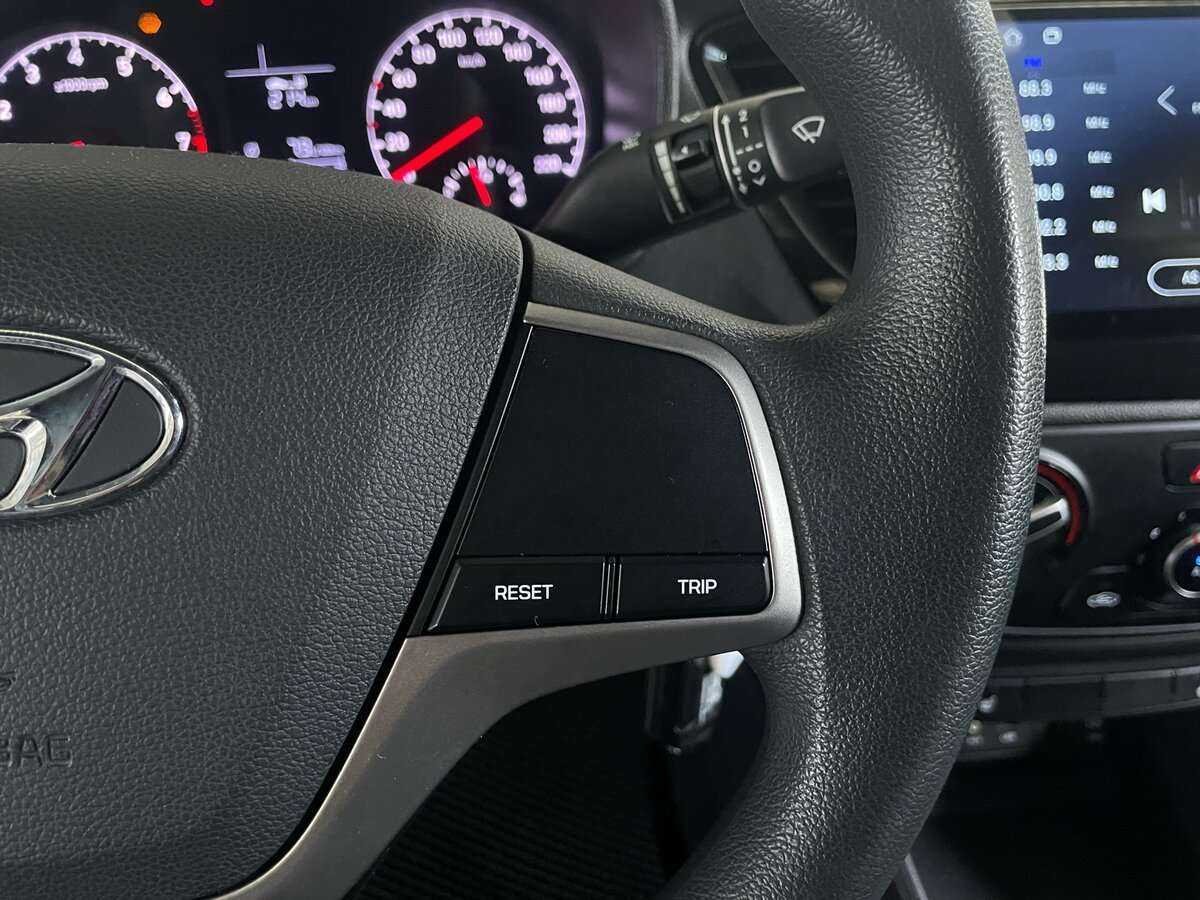 Купить Hyundai Solaris, 2019, 94 108 км, фото №12