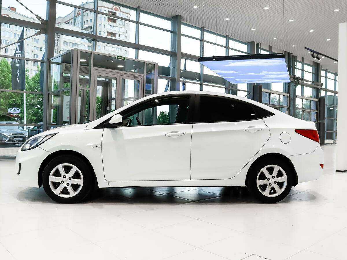 Купить Hyundai Solaris, 2012, 124 753 км, фото №8