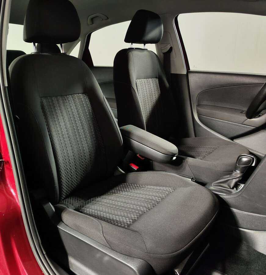 Купить Volkswagen Polo, 2018, 136 300 км, фото №12