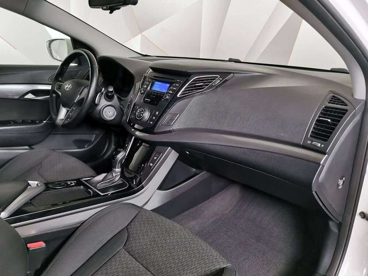Купить Hyundai i40, 2015, 190 667 км, фото №9