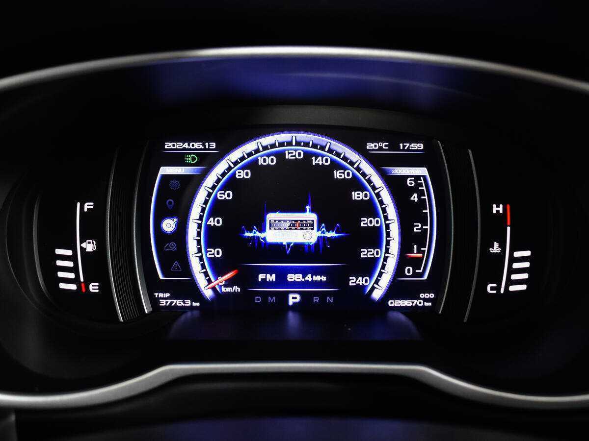 Купить Geely Atlas, 2021, 28 635 км, фото №13