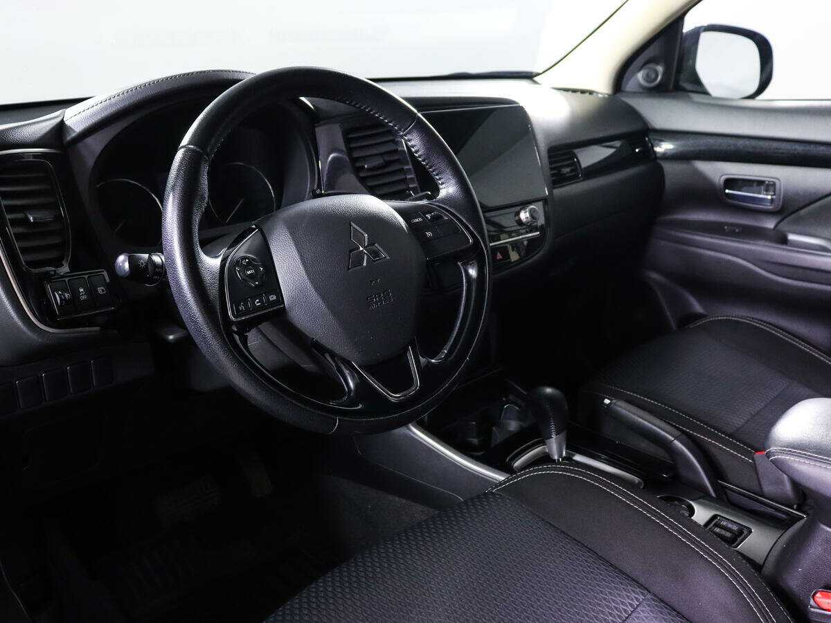Купить Mitsubishi Outlander, 2021, 60 007 км, фото №12