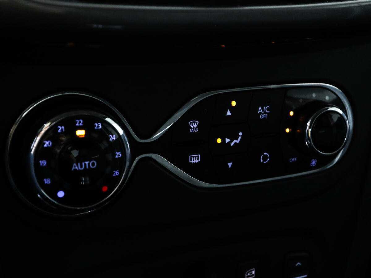 Купить Renault Sandero Stepway, 2016, 66 170 км, фото №15