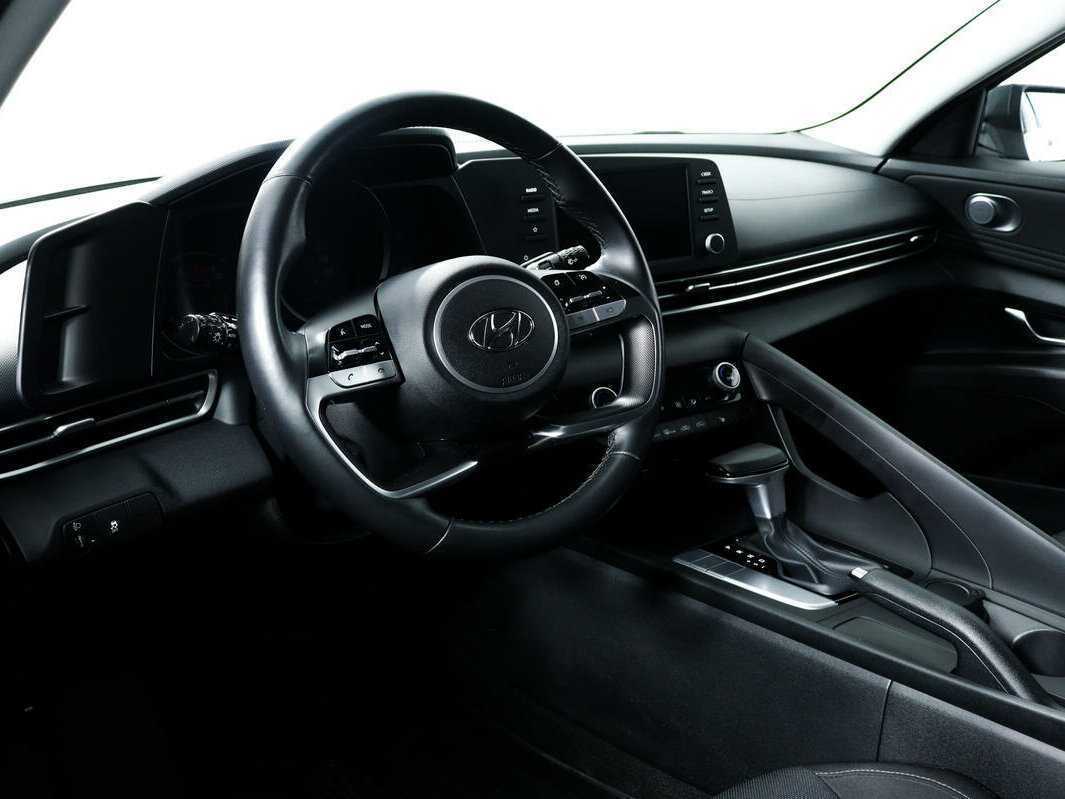 Купить Hyundai Elantra, 2021, 56 012 км, фото №12