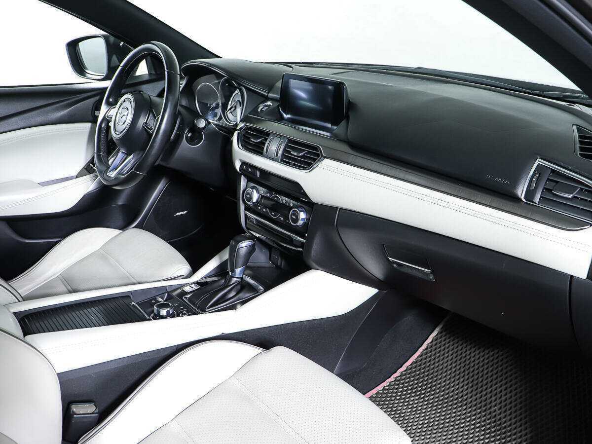 Купить Mazda 6, 2016, 82 530 км, фото №9