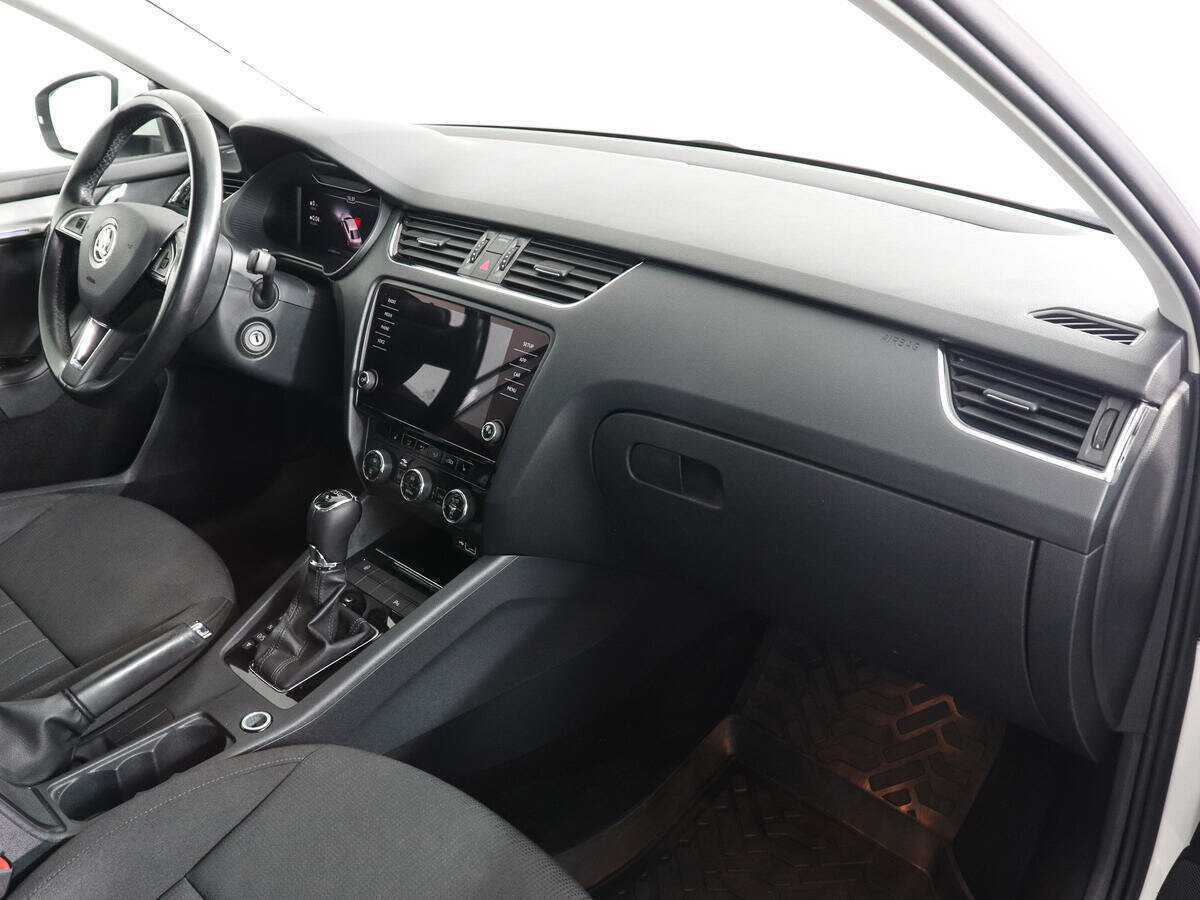 Купить Skoda Octavia, 2018, 171 000 км, фото №10