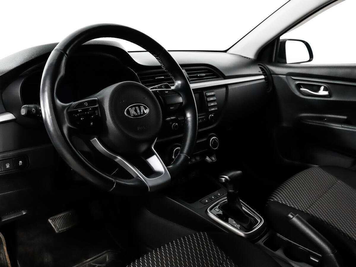 Купить Kia Rio X-Line, 2018, 38 520 км, фото №9