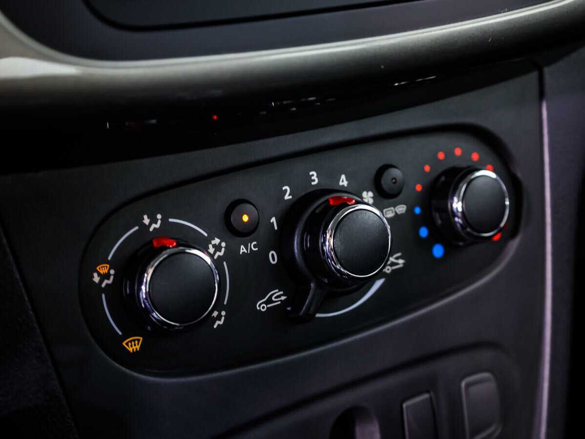 Купить Renault Logan, 2019, 59 080 км, фото №12