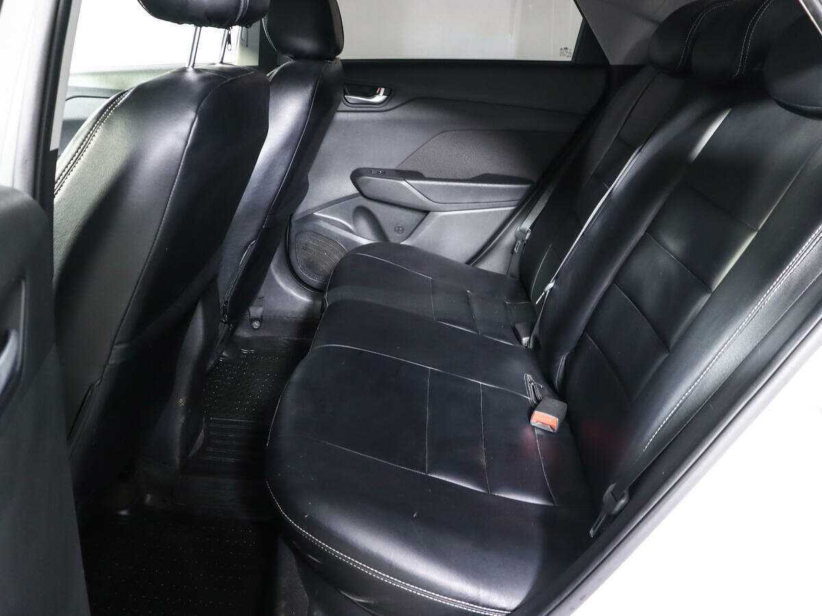 Купить Hyundai Solaris, 2018, 69 469 км, фото №9