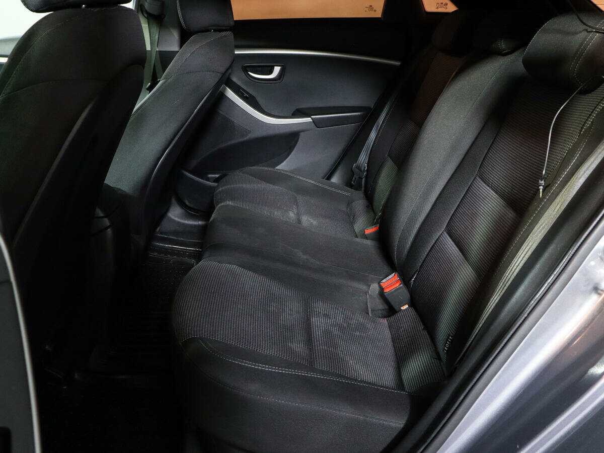 Купить Hyundai i30, 2012, 186 878 км, фото №7