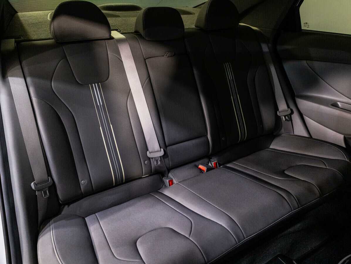 Купить Hyundai Elantra, 2021, 55 478 км, фото №9