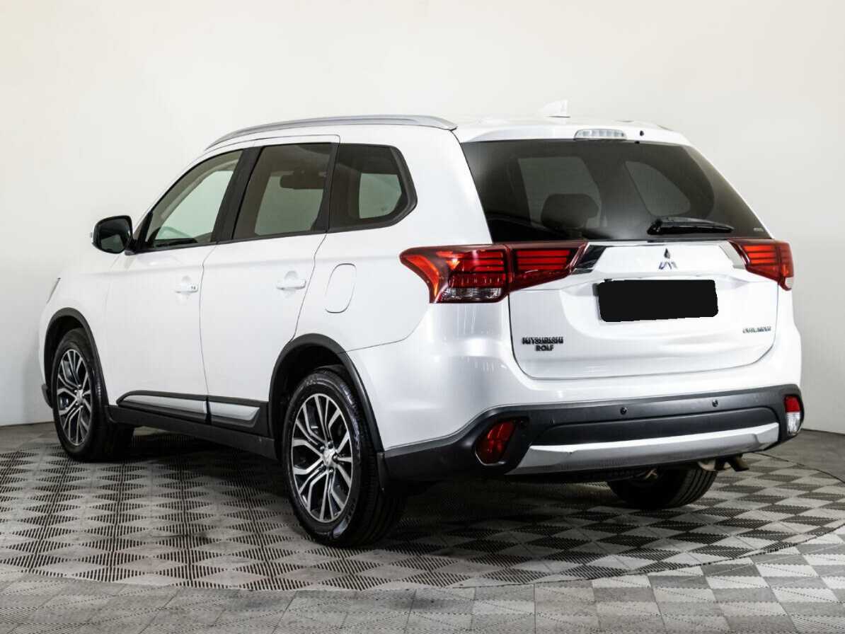 Купить Mitsubishi Outlander, 2017, 140 611 км, фото №7