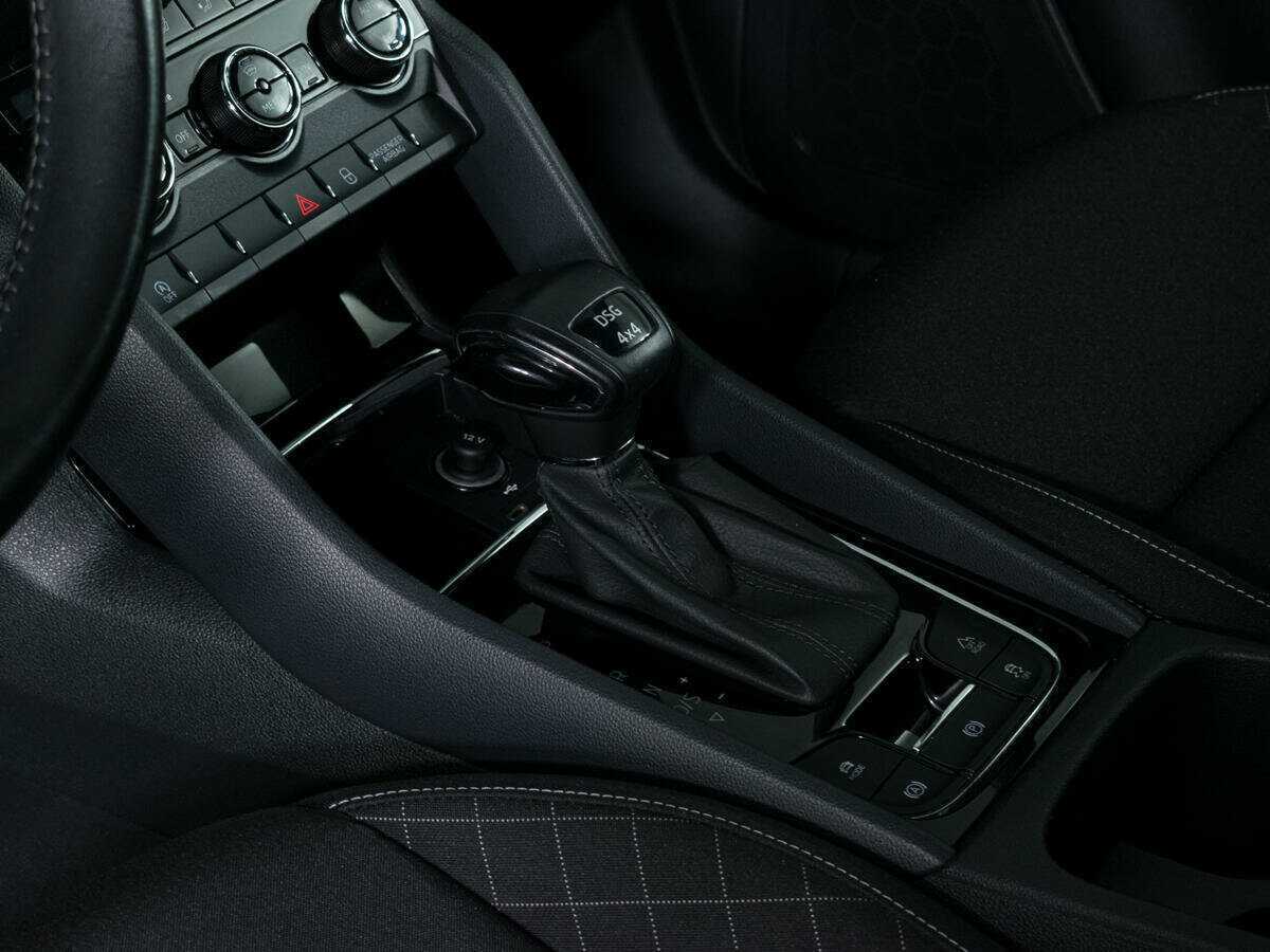 Купить Skoda Karoq DSG6, 2021, 67 330 км, фото №15