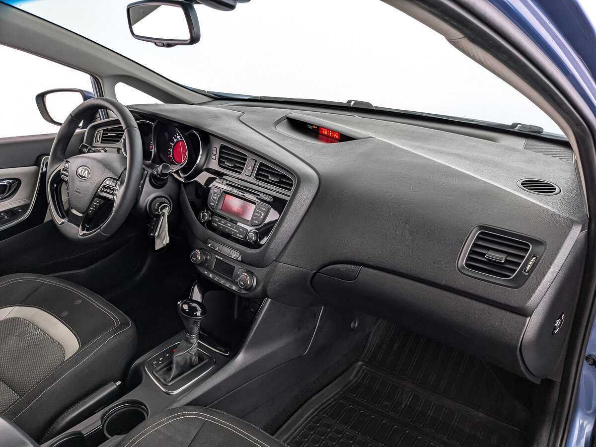 Купить Kia Ceed, 2013, 106 402 км, фото №9