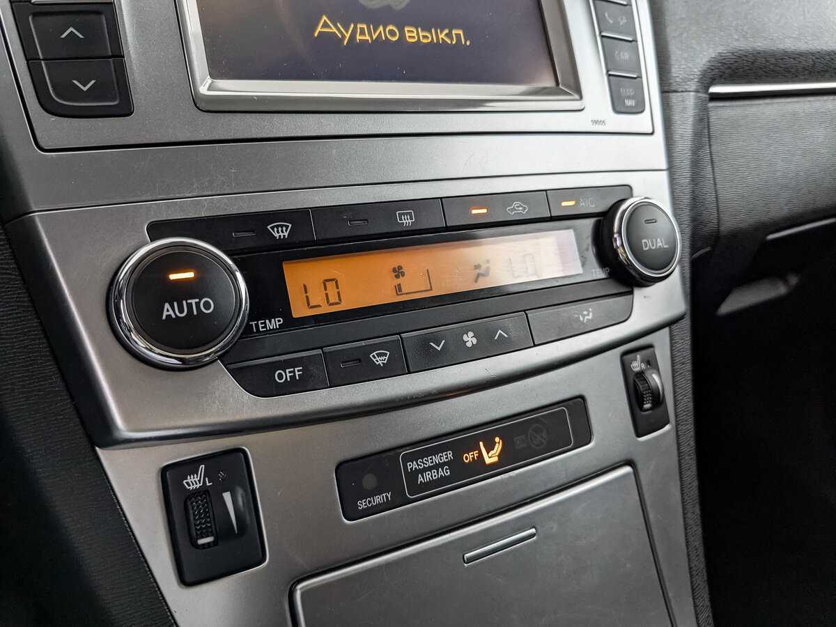 Купить Toyota Avensis, 2012, 87 994 км, фото №22