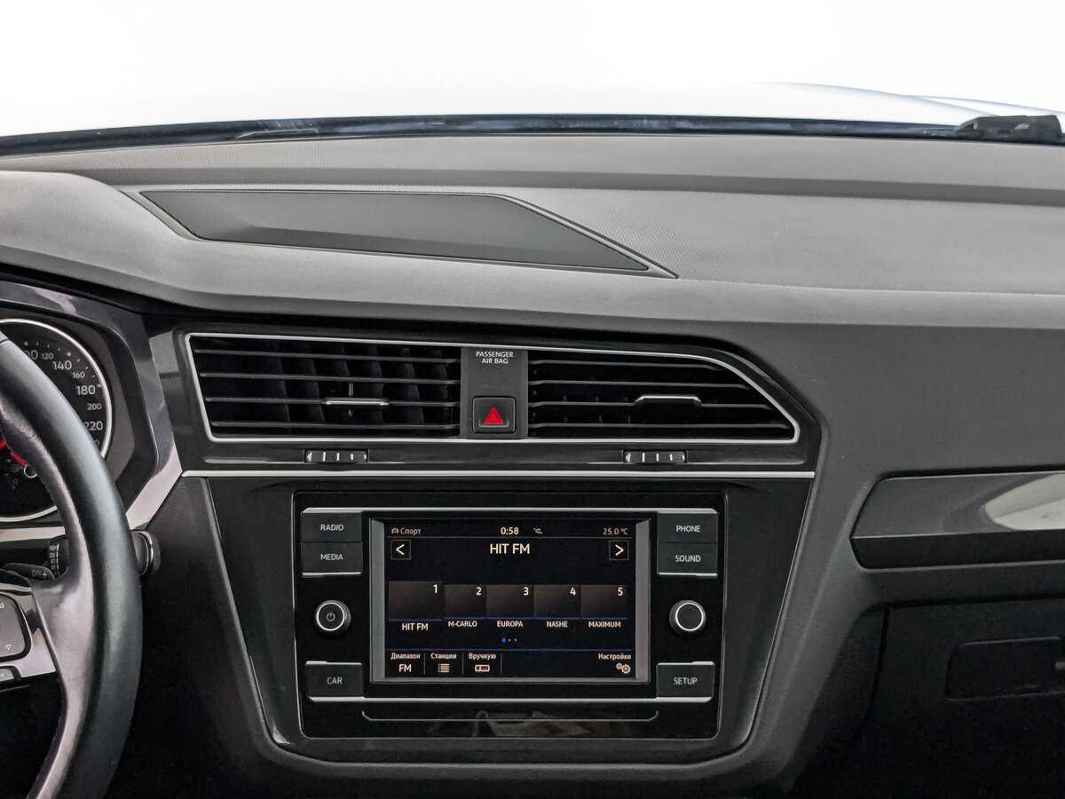 Купить Volkswagen Tiguan, 2018, 155 937 км, фото №13