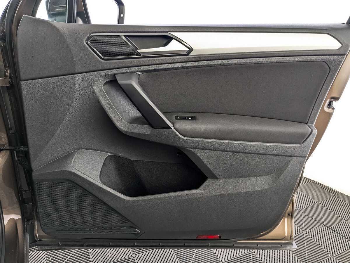 Купить Volkswagen Tiguan, 2017, 70 084 км, фото №21
