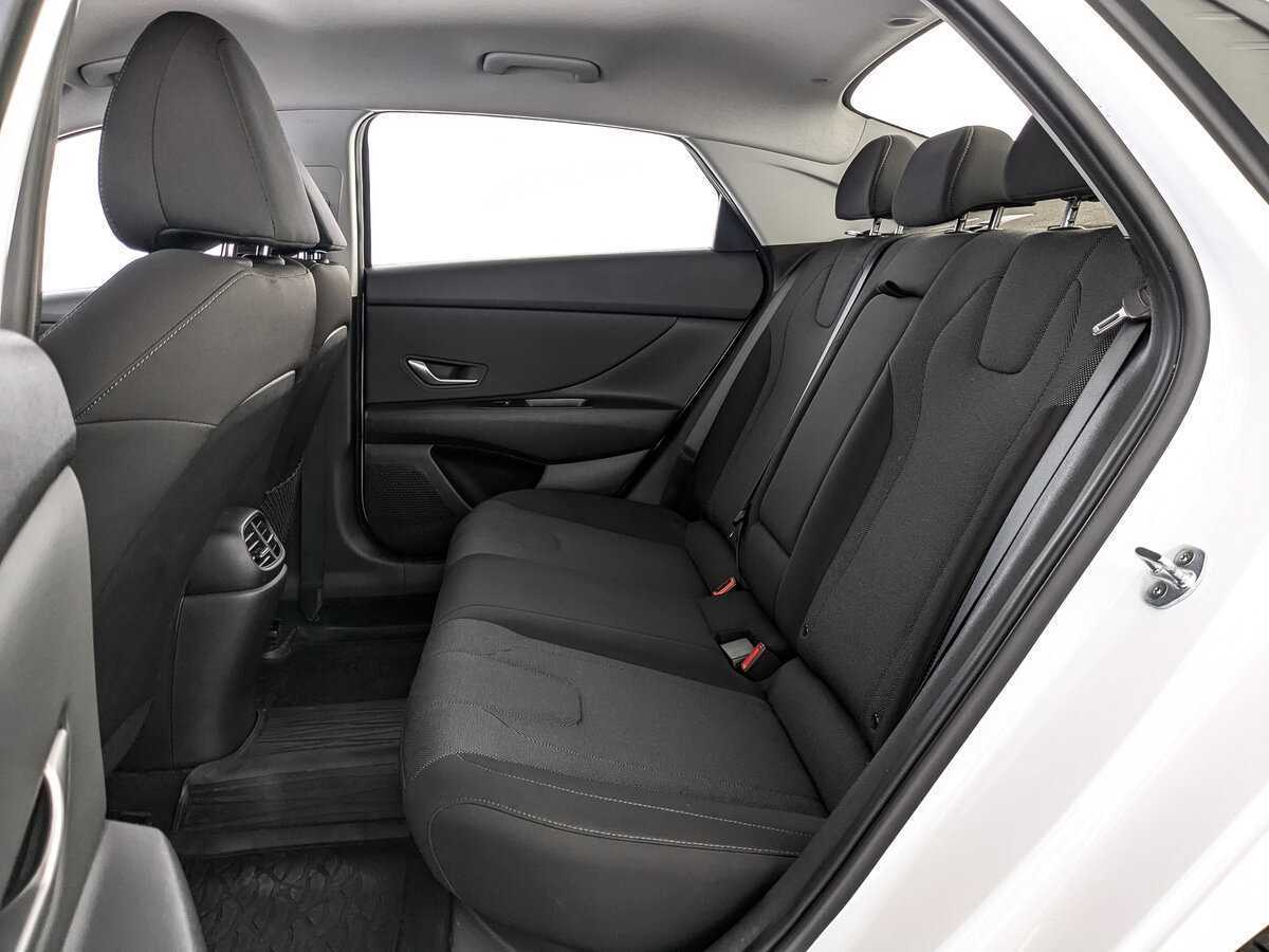 Купить Hyundai Elantra, 2021, 41 281 км, фото №14