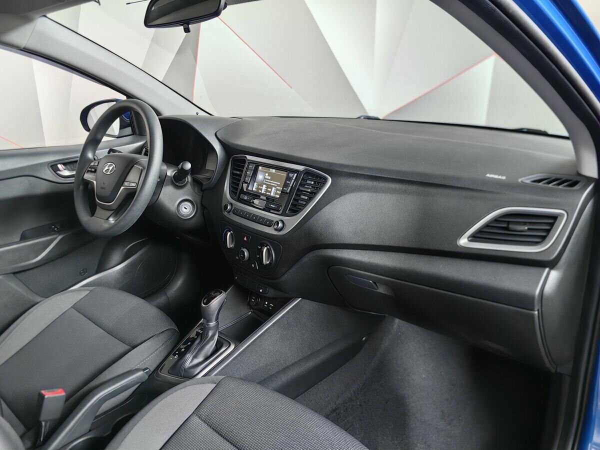 Купить Hyundai Solaris, 2017, 64 021 км, фото №9