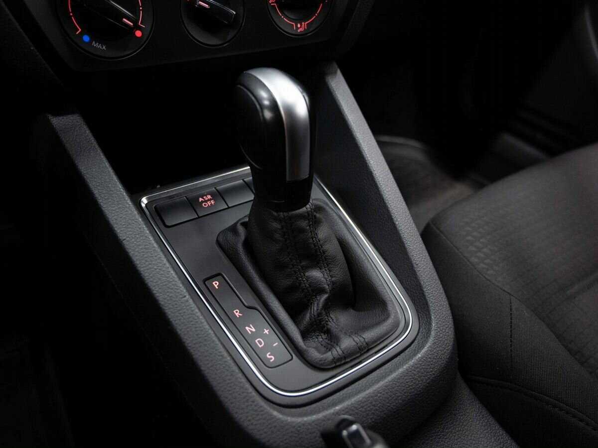 Купить Volkswagen Jetta, 2015, 121 915 км, фото №18