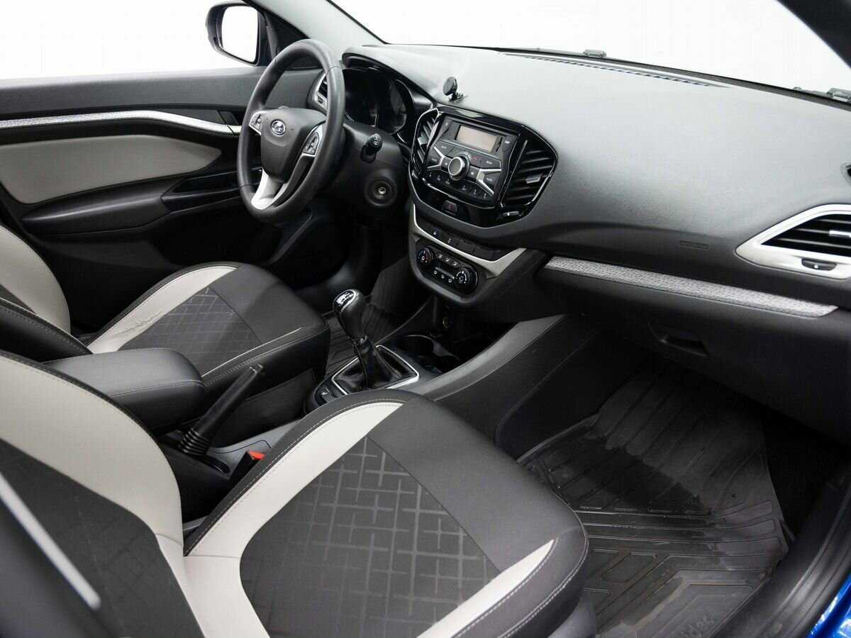 Купить Lada (ВАЗ) Vesta SW Cross, 2020, 111 156 км, фото №11