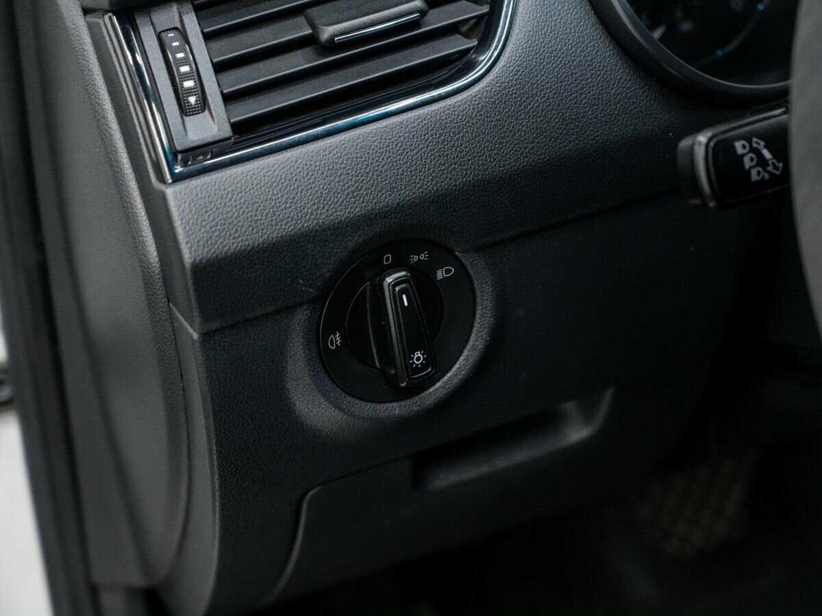 Купить Skoda Octavia, 2017, 200 790 км, фото №16