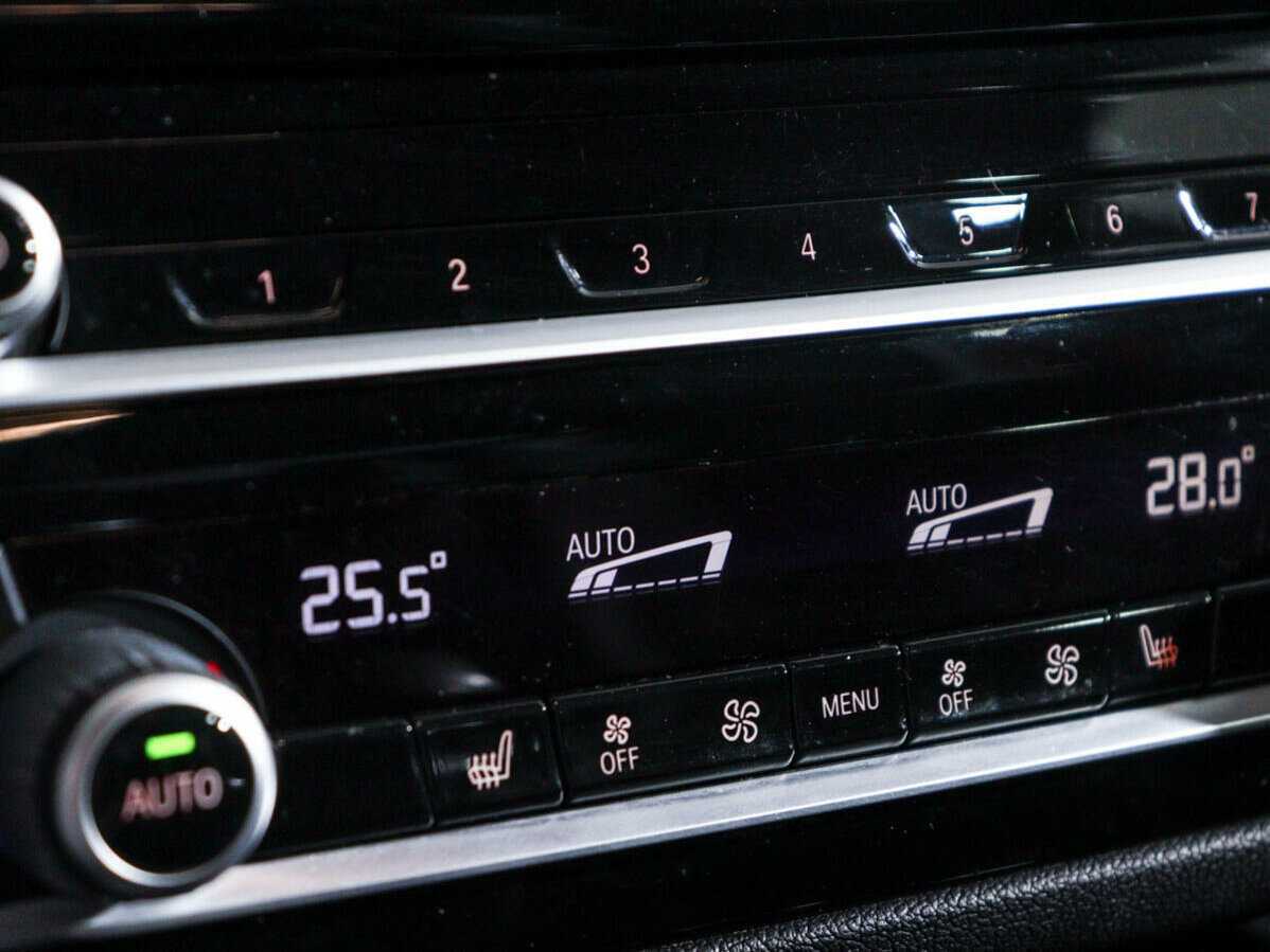 Купить BMW 5 серии 520d, 2019, 191 420 км, фото №18