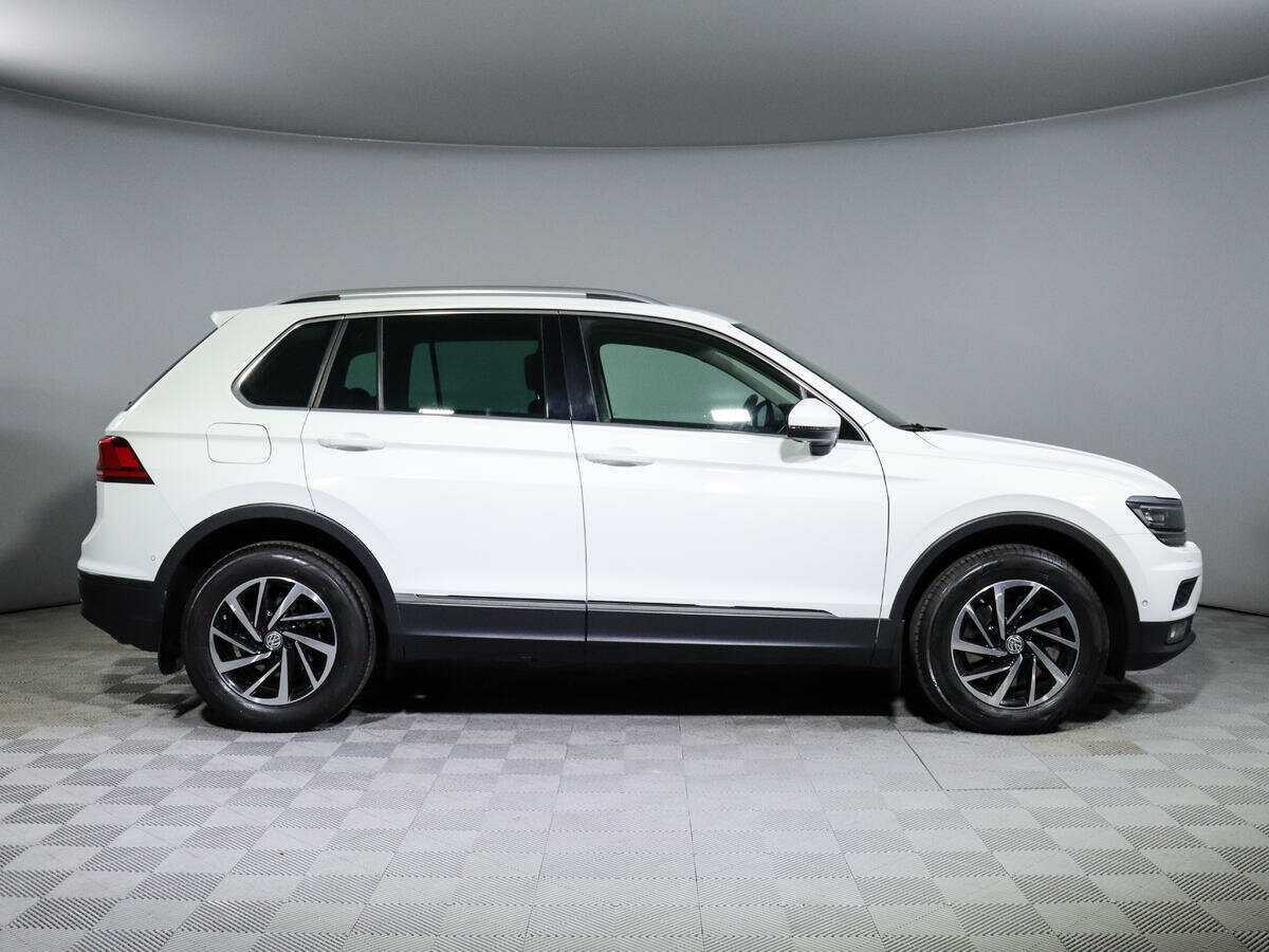 Купить Volkswagen Tiguan, 2018, 153 968 км, фото №4