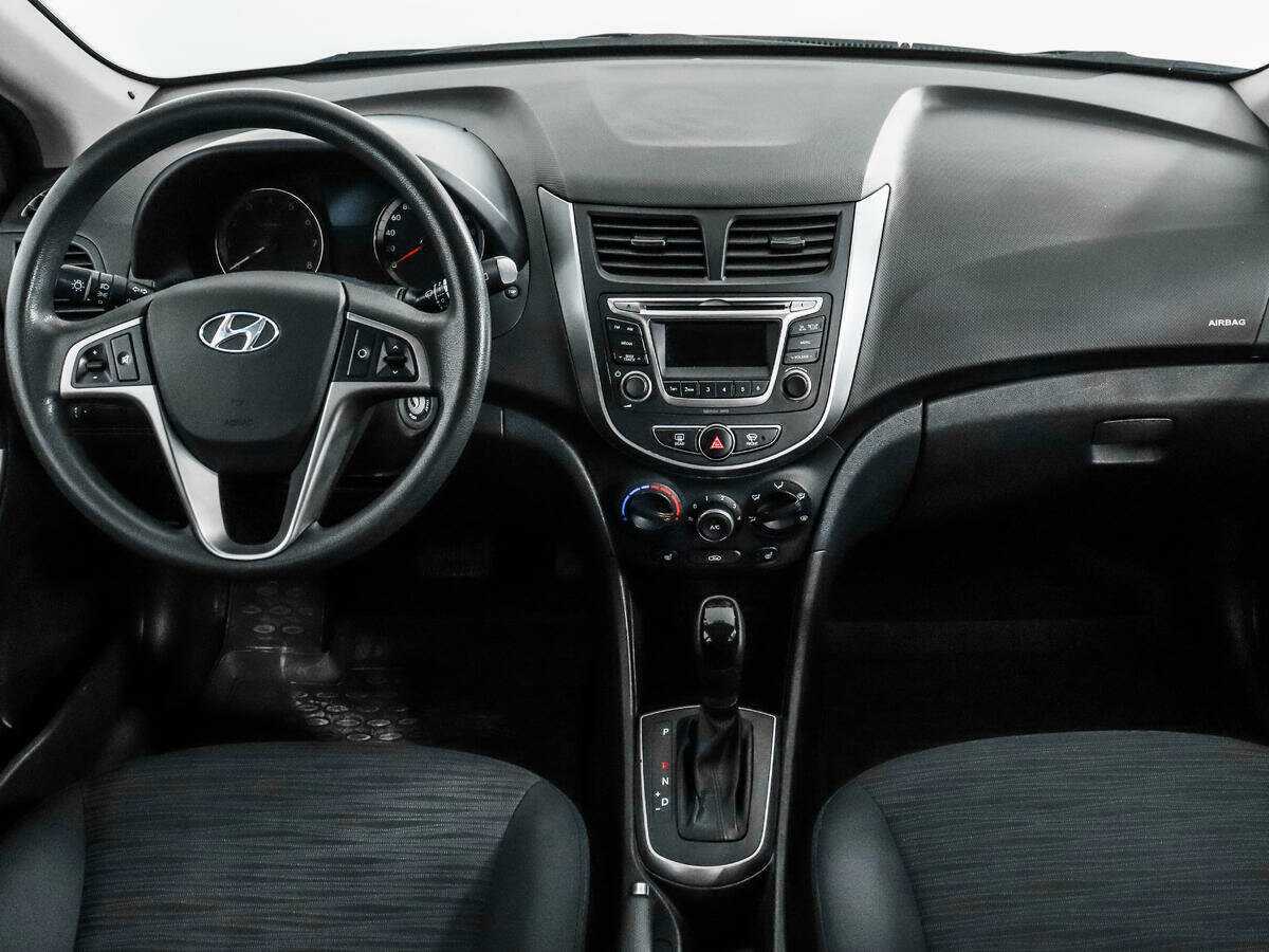 Купить Hyundai Solaris, 2015, 105 092 км, фото №12