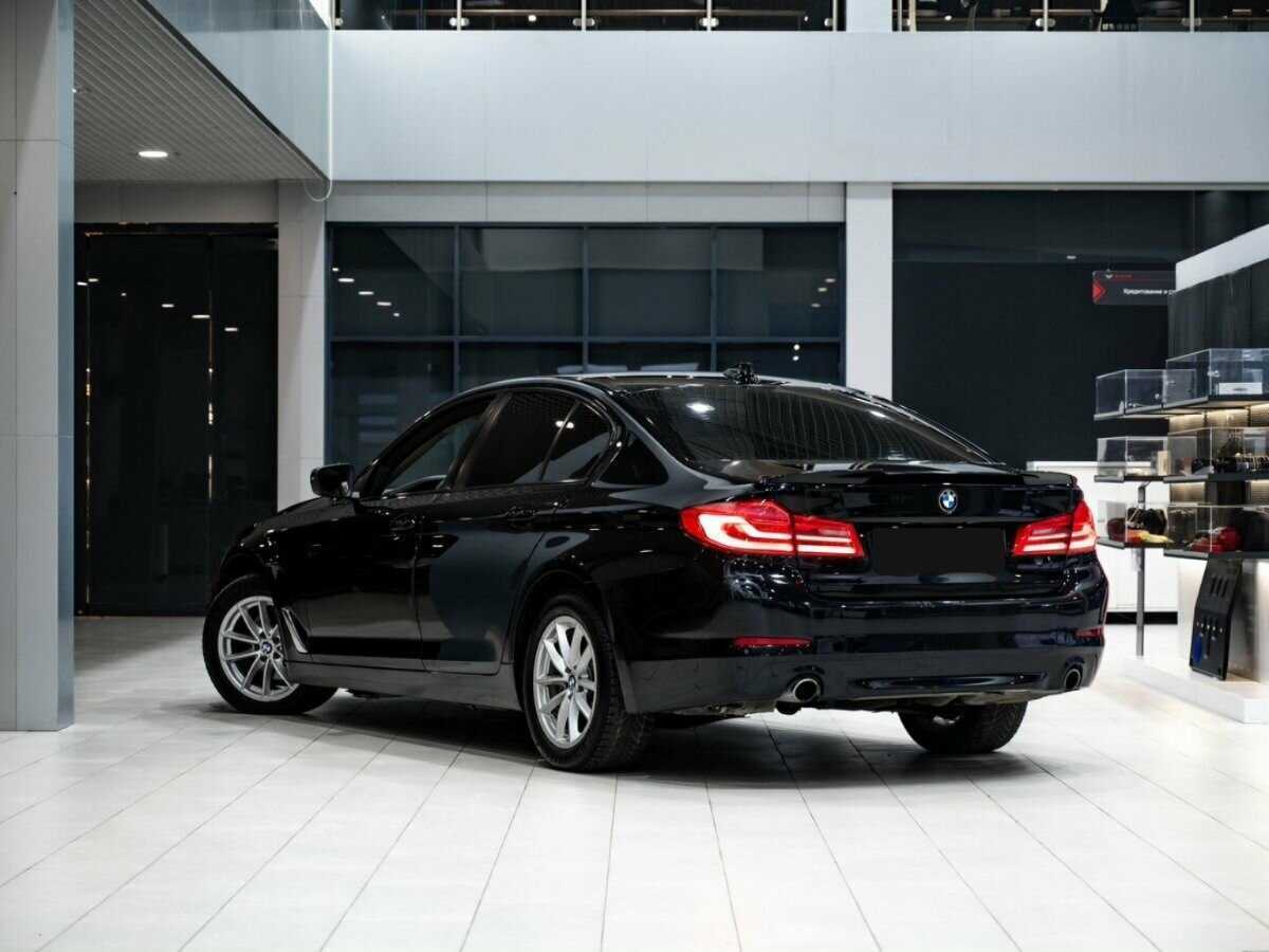 Купить BMW 5 серии 520d, 2017, 160 000 км, фото №6