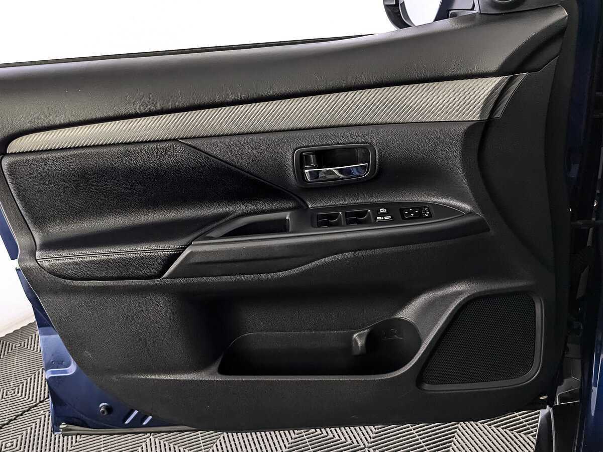 Купить Mitsubishi Outlander, 2014, 156 885 км, фото №18