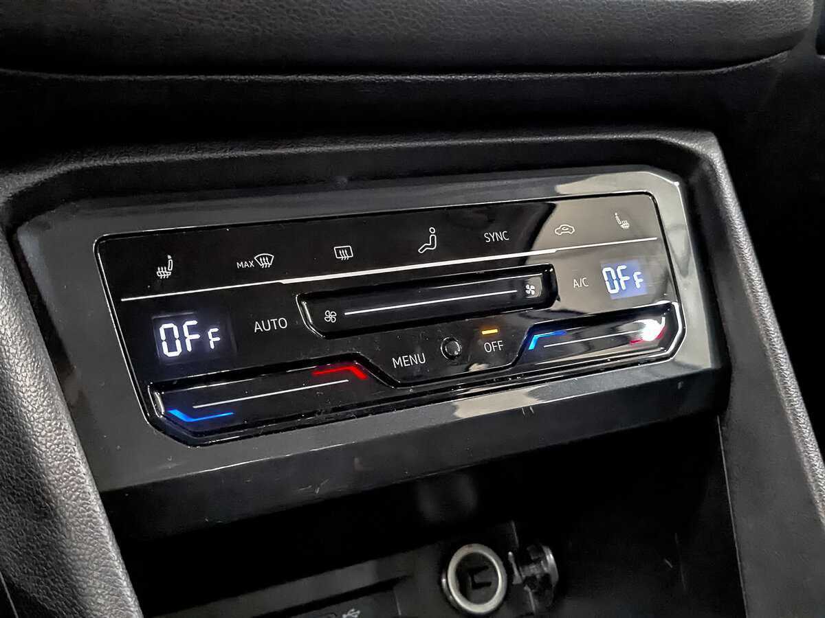 Купить Volkswagen Tiguan, 2021, 153 130 км, фото №19