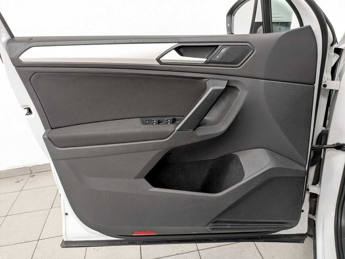 Купить Volkswagen Tiguan, 2021, 166 722 км, фото №19