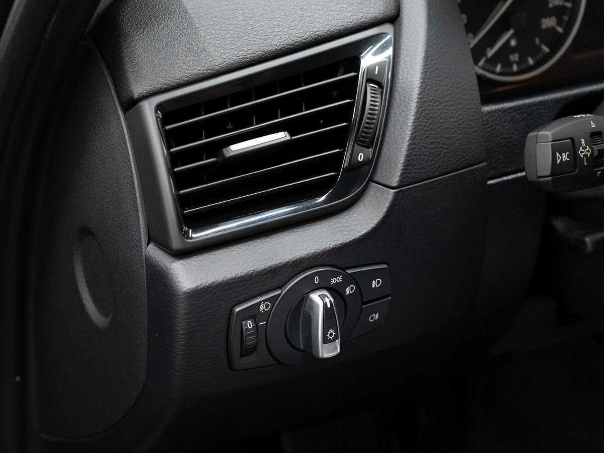 Купить BMW X1 20i, 2013, 280 000 км, фото №19