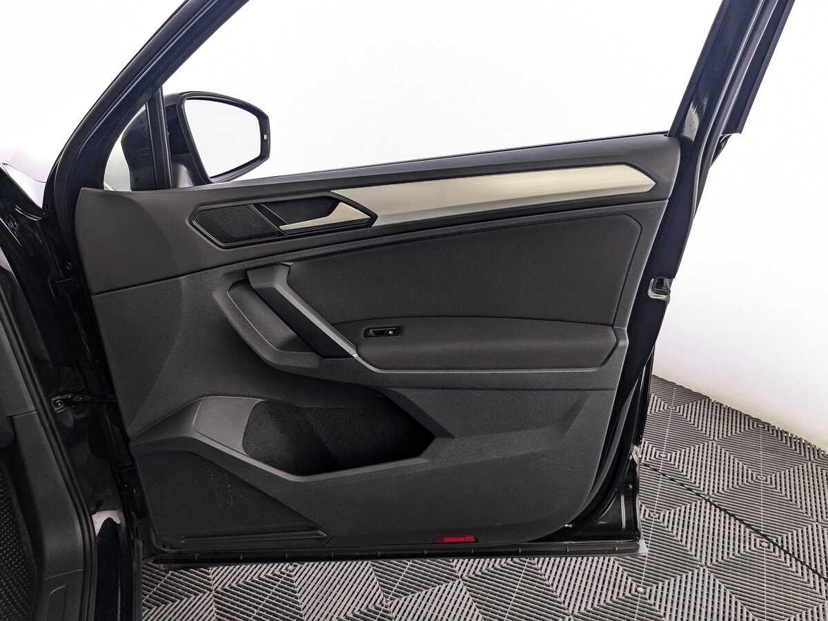 Купить Volkswagen Tiguan, 2021, 131 728 км, фото №24
