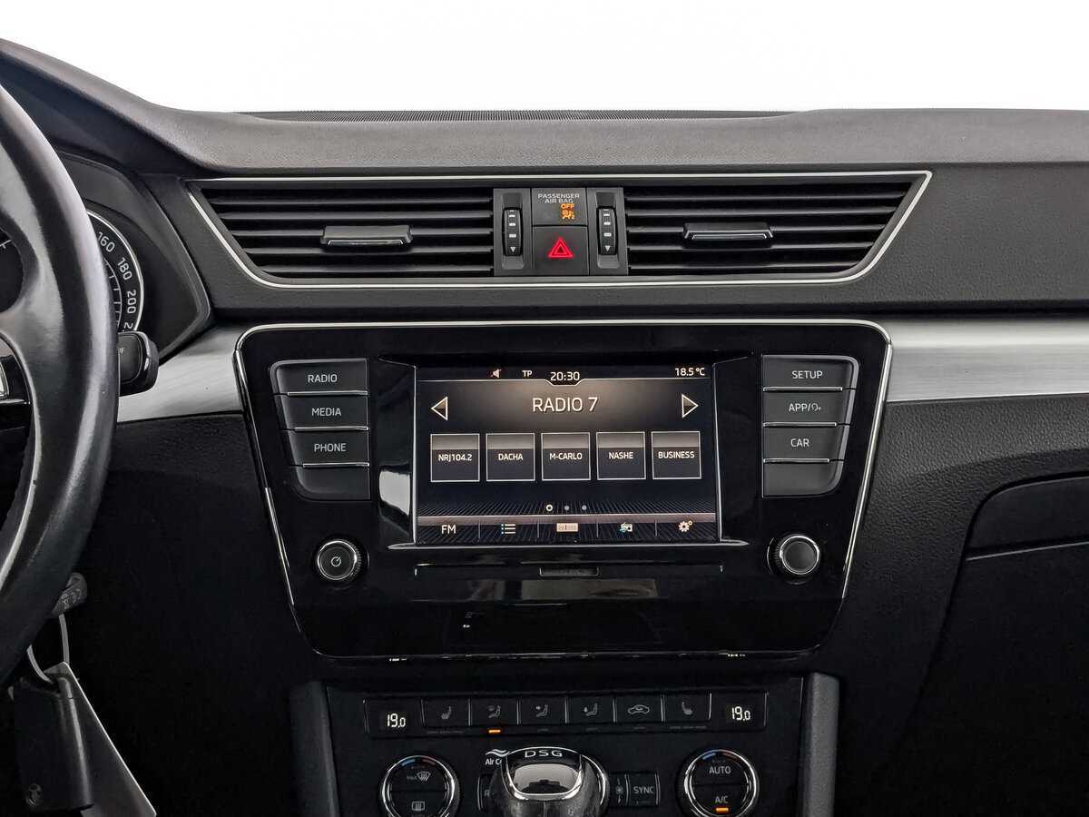 Купить Skoda Superb, 2019, 155 899 км, фото №17