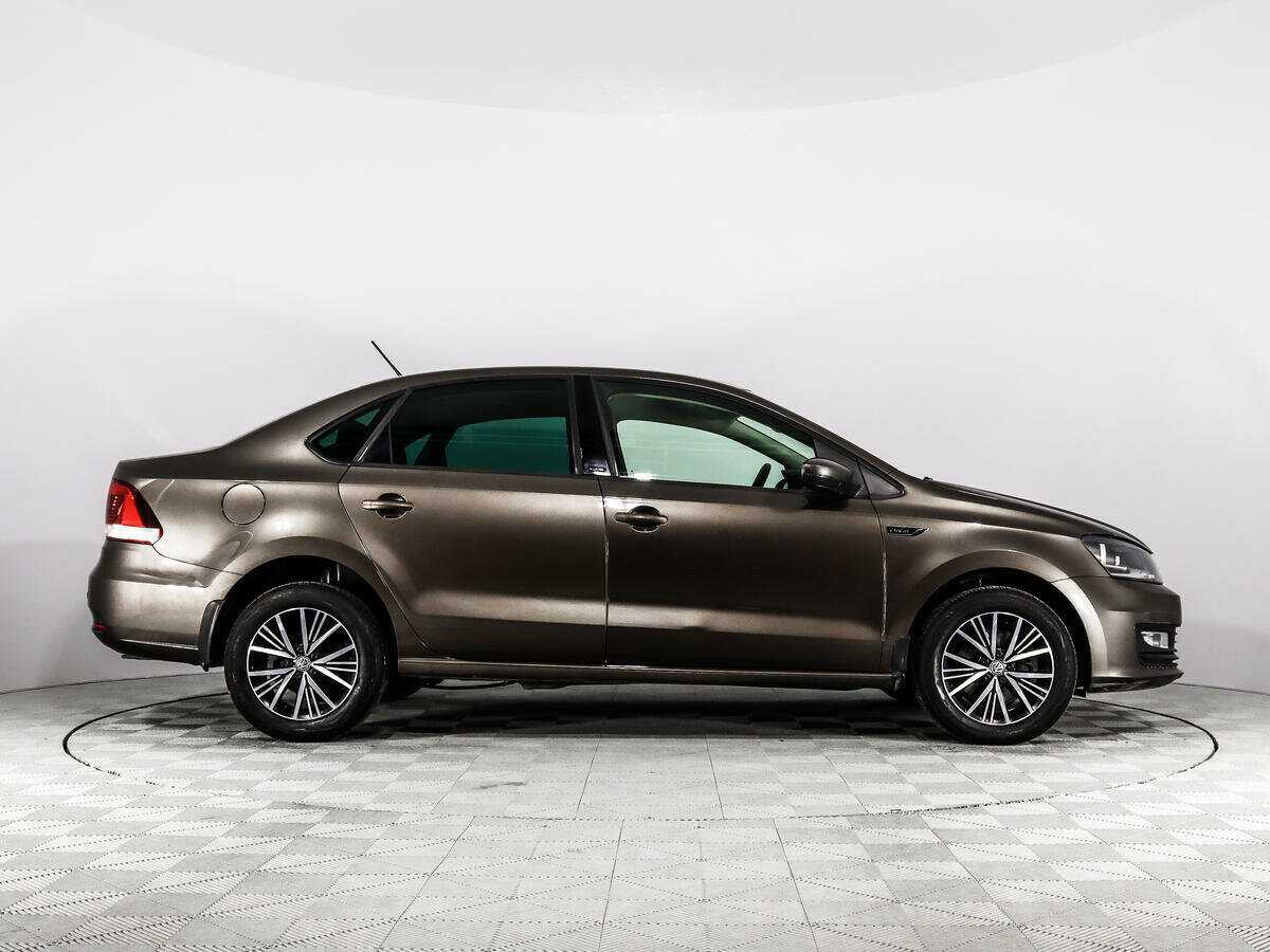 Купить Volkswagen Polo, 2016, 83 271 км, фото №4