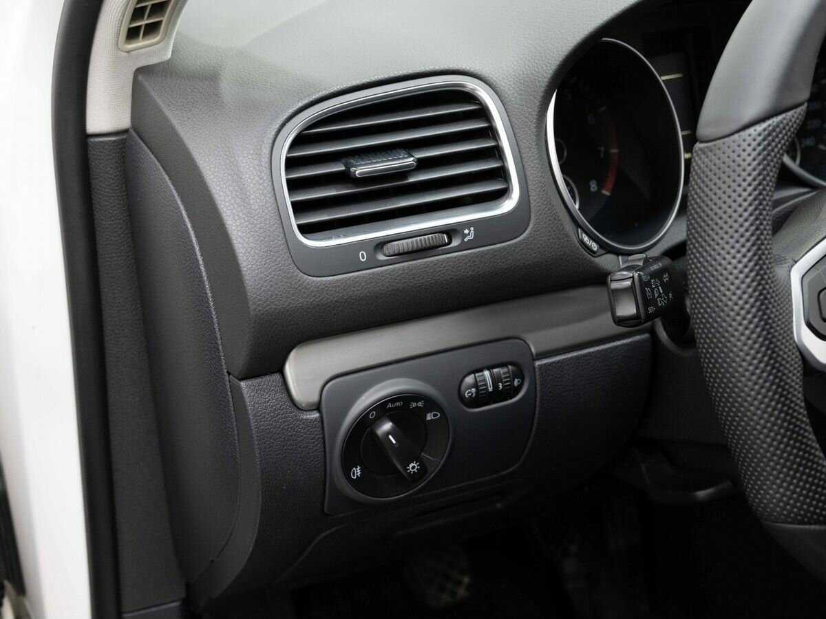 Купить Volkswagen Golf, 2012, 227 000 км, фото №21